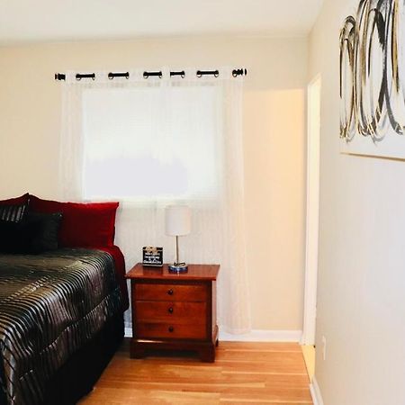 Private Room At Home Near Iad-Sterling Kültér fotó