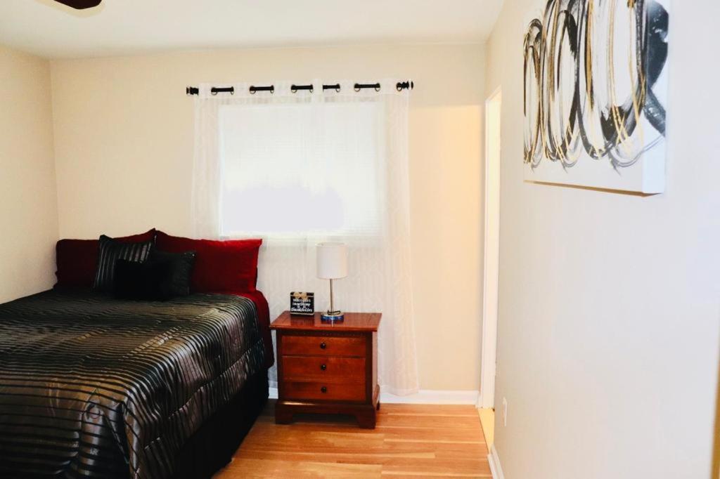 Private Room At Home Near Iad-Sterling Kültér fotó
