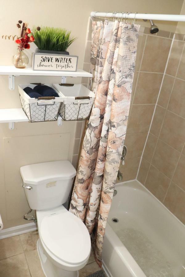 Private Room At Home Near Iad-Sterling Kültér fotó